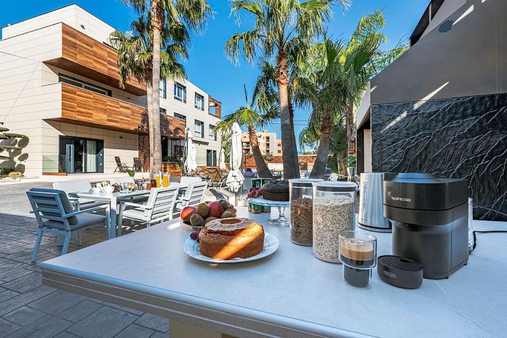 Luxury Casa Con Piscina, Wifi, 150M Dal Mare Apartment Miami Playa Bagian luar foto